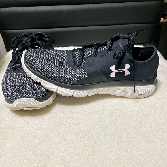 Under Armour Running Shoe.  Strong Perform Fortis 2. Good Condition. - Picture 1 of 8